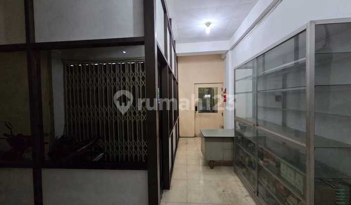 Cheap Shophouse in Surabaya City Jagalan Paneleh Near Atom Mall. 2