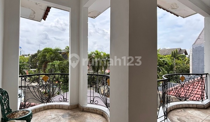 Rumah Turun Harga Dibawah NJOP 2 Lantai di Pondok Indah 2