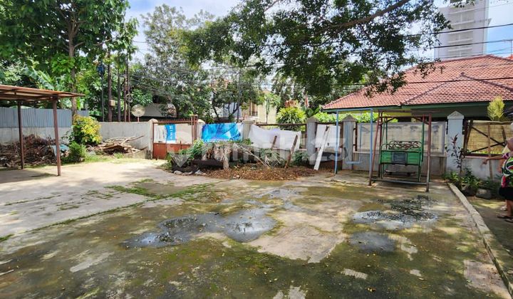 Tanah Kavling Hook Kotak siap bangun 200 m²SHM di Cilandak JakSel