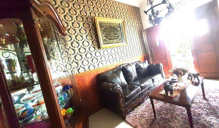 Rumah cantik asri 1.5 lantai siap huni di graha raya Bintaro SHM 1