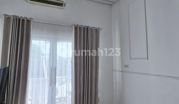 Rumah Bagus Baru di Renovasi 2Lantai di Cluster Graha Raya 2