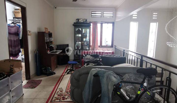 Rumah Bagus Semi Furnished Siap Huni Di Bintaro Sektor 2 Shm  2