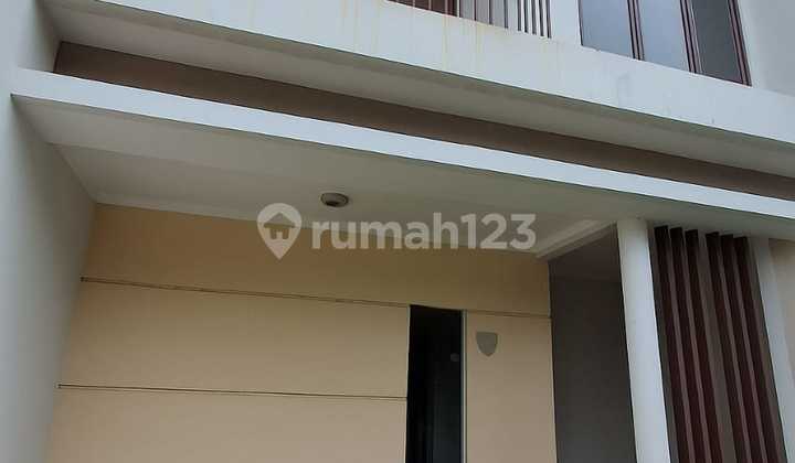Nice 2-Story Ready-to-Occupy House in Graha Raya Cluster with SHM 2