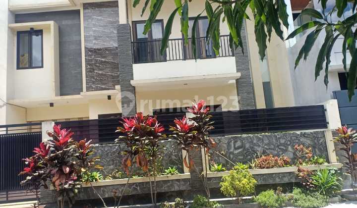 Rumah Mewah Siap Huni di Kurdi M. Toha Bandung