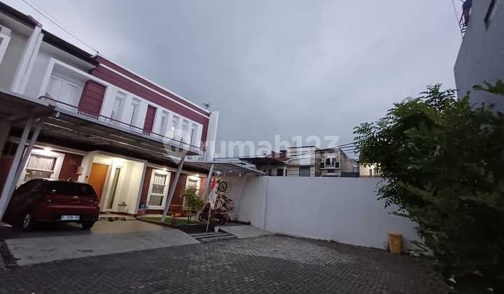 Rumah Hook 2 Lantai Furnished Taman Kopo Katapang Rumah Hook 2 Lantai Furnished Taman Kopo Katapang