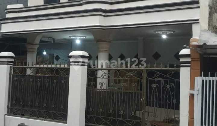 Dijual Rumah 2 Lantai Komplek Nata Endah