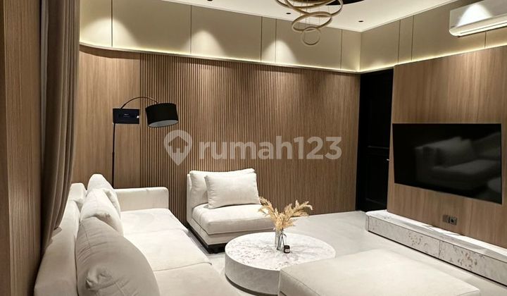 Dijual Cepat Rumah Mewah 3 Lantai – Bangunan Baru Gading Imperial 2