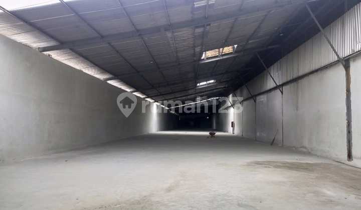 Warehouse for Rent, Nice, Area 1655 m²