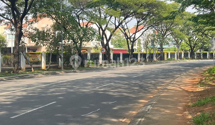 Dijual Rumah mewah JGC Cluster Cassia SHM 2 Lantai 