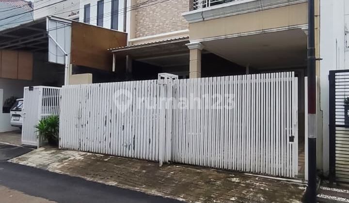 Dijual Cepat Rumah di Jl. Kelapa Nias Kelapa Gading