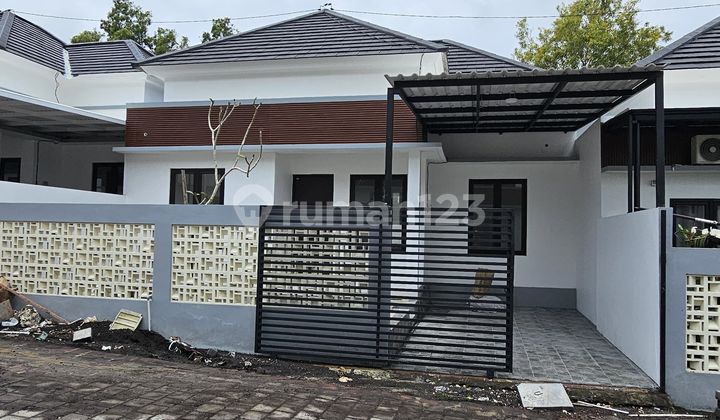 Affordable Minimalist House in Nusa Dua Bali, KPR with Low Down Payment and Easy Installments, SHM
