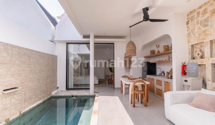 Kerobokan Villa For Sale - Leasehold 2 Bedroom With Private Pool Kerobokan Villa For Sale - Leasehold 2 Bedroom With Private Pool