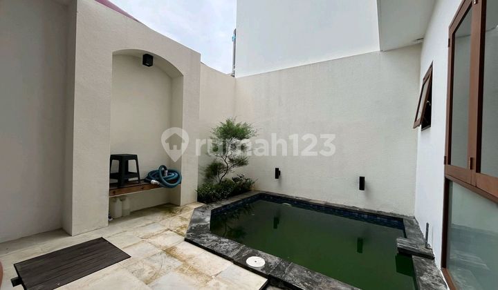 Luxury Semi Villa Rental In Central Renon Denpasar, Private Pool