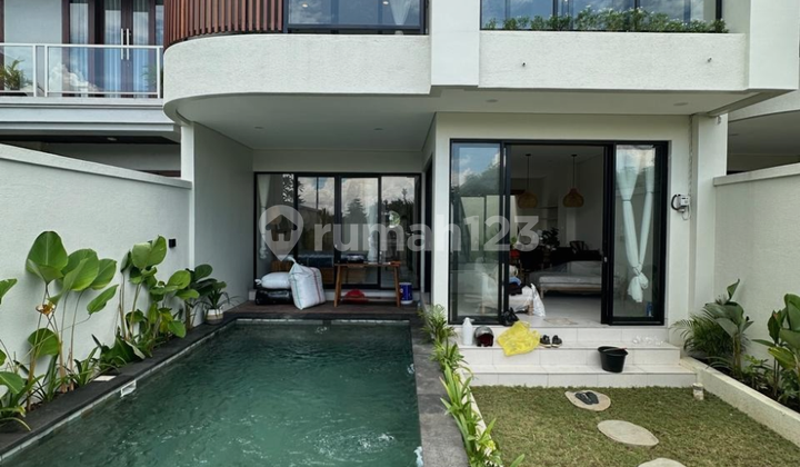 Villa Mewah Modern Santorini View Gwk Di Ungasan Bali, Pool SHM