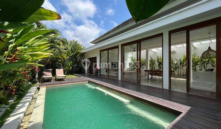 Villa Enclosed Stylish For Rent Yearly, 2 Beds In Canggu