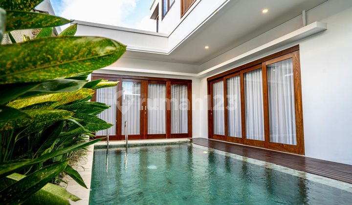 Modern Tropical Villa In Jimbaran Ungasan Bali - Furnished, SHM Modern Tropical Villa In Jimbaran Ungasan Bali - Furnished, SHM