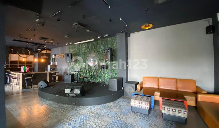 Shop house in Sriwijaya