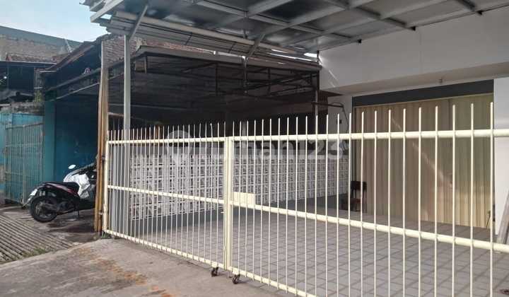 Ruko Rendeng Business Space on Moch Toha, South Bandung Ruko Rendeng Business Space on Moch Toha, South Bandung