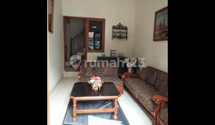 Semi-Furnished Luxurious House in the Center of Bandung City 2