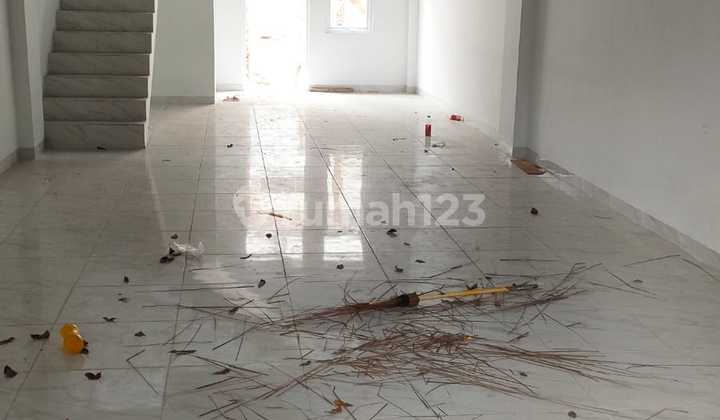 New Shop House in Karapitan 2