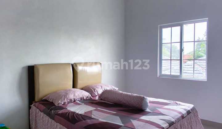 Rumah Modern Minimalis Dalam Komplek Area Soekarno Hatta