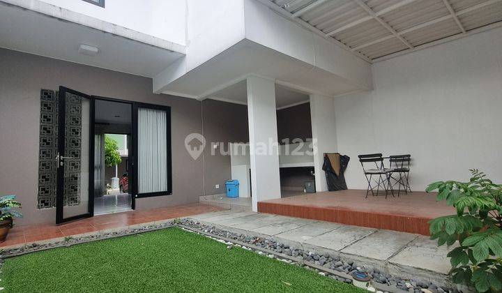Rumah Summarecon Semi Furnished  1