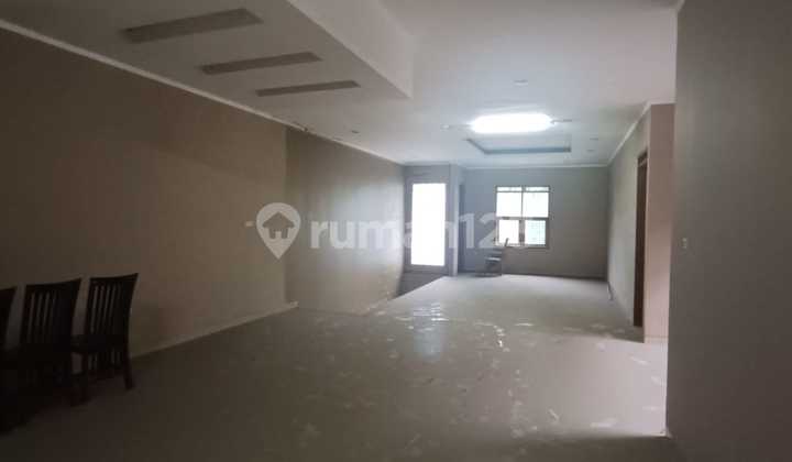New Shophouse on Ibrahim Adjie Main Road 1