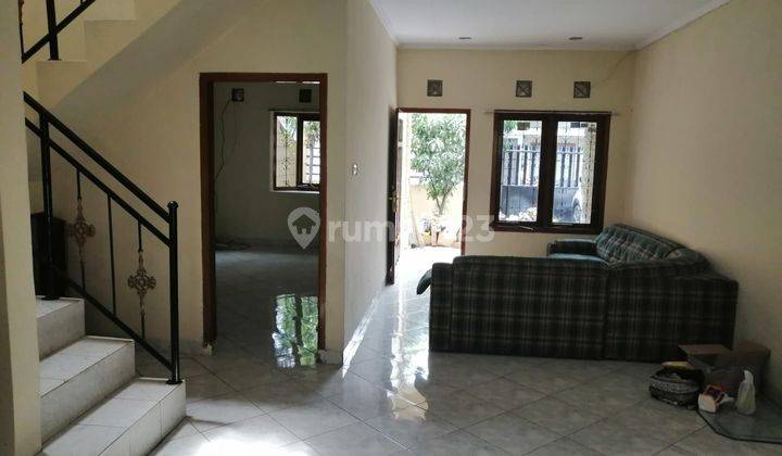 Rumah Adem  Sayap Cigadung Dekat Perumahan Unpad Bandung 1