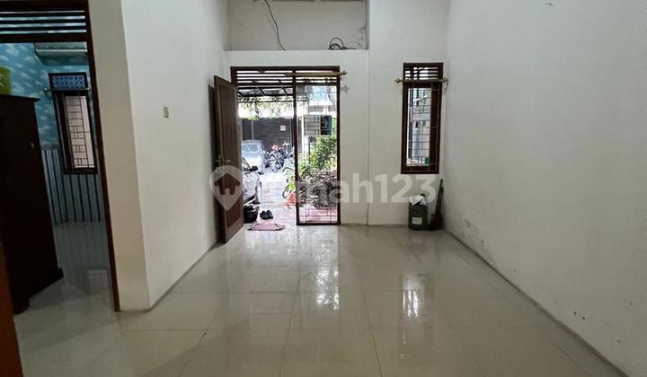 Ready-to-Occupy House in Pasteur Wing Ready-to-Occupy House in Pasteur Wing