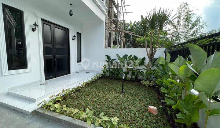  Rumah Komplek Cinere Paling Favorite Baru Gress Gaya American Classic 2