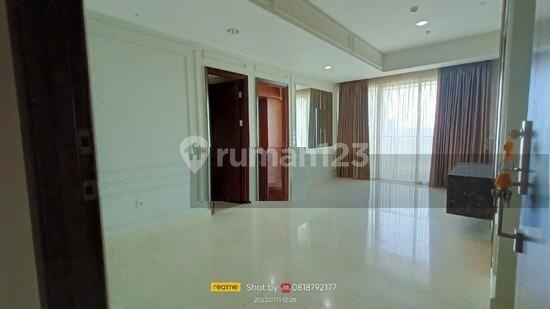 Apartement The Kensington Royal Suites - Summarecon Klp Gdg 2 BR 1