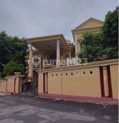 Rumah Mewah Di Sampokong Semarang 1