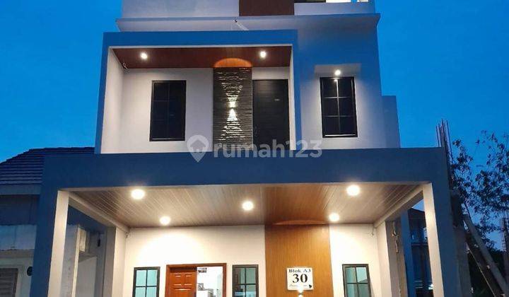 Dijual Rumah 3 Lantai Full Interior Di Beverly, Batam Center 2