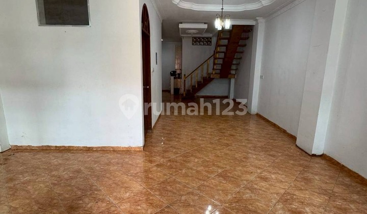 2.5-Story Kintamani House (Move-In Ready) Opposite Duta Maitreya Temple, Batam Center 2