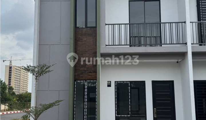 Dijual Rumah 2 Lantai Hook di Grand Mansion, Pasir Putih, Batam Center