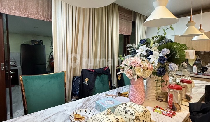 For Sale Fast!!! 2-Story House in Orchard Park Complex Batam, Jl Durio, Batam Centre 2