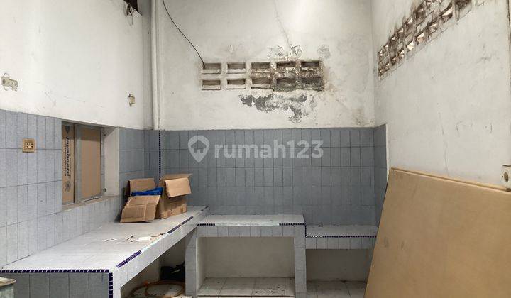 Ruko Tengah Kota Disewakan di Jl. Riau Pekanbaru 2