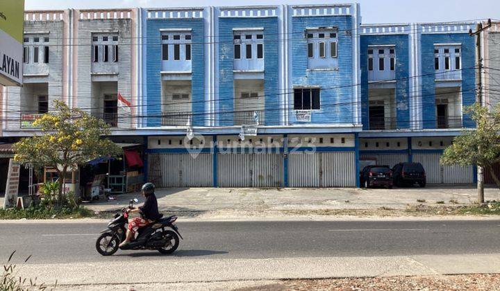 Ruko 3 Lantai Kosong Dijual di Jl. Harapan Raya Dekat Alam Mayang 1