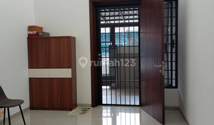 Rumah Modern 2 Lantai Full Granit Dijual di Jl. Angkasa Dekat Jl Riau 2