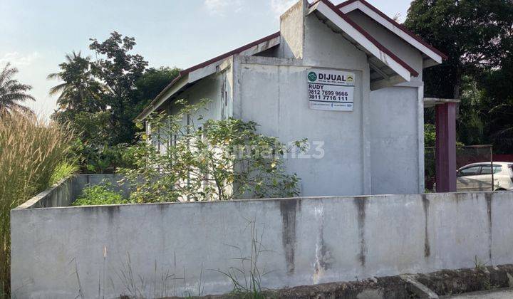 Rumah Siap Huni Posisi Hook Dijual di Jl. Sri Palas Rumbai  2