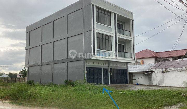 Ruko Baru 3 Lantai Full Keramik Dijual di Jl. Parit Indah Pekanbaru 2