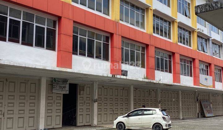 Ruko Kosong 3 Lantai Tengah Kota di Komplek Sudirman Bisnis Center 1