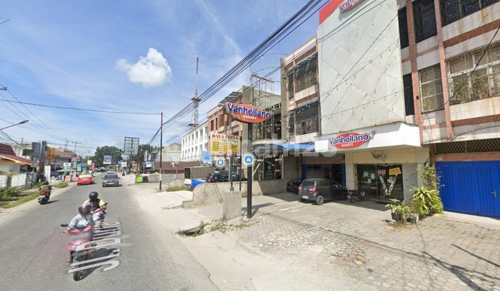 For Sale: 3-Story Shop House Ready to Occupy on Jl. Durian, Pekanbaru