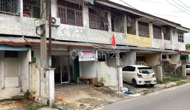 Ruko 2 Lantai Full Keramik Tengah Kota Dijual di Jl. Kuantan Pekanbaru 1