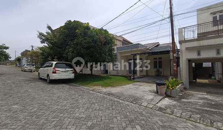 Rumah Cluster Siap Huni Tengah Kota Dijual di Jl. Simpang Tiga Pekanbaru Rumah Cluster Siap Huni Tengah Kota Dijual di Jl. Simpang Tiga Pekanbaru