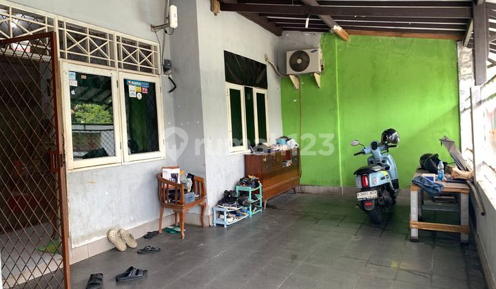 For Sale Through Auction: Nice House in Villa Pamulang 2