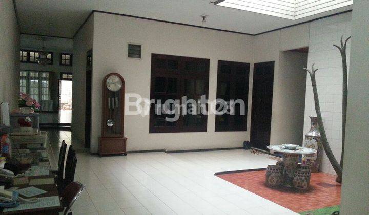 RUMAH MEWAH DI TENGAH KOTA SEMARANG 1
