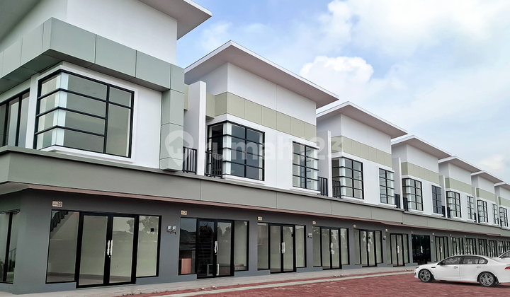 3 Bisnis Center Karawang 1