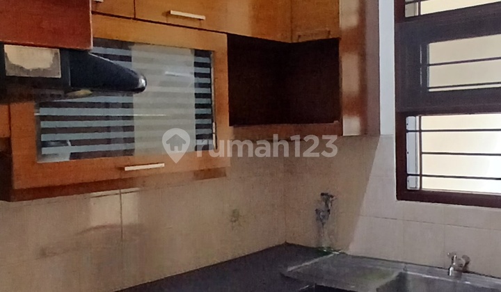 House for Rent, 2-Car Access, Ready to Occupy, South Jakarta 2