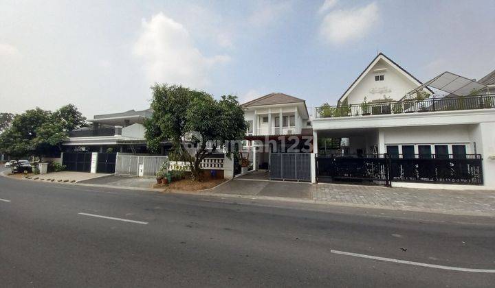 Dijual Cepat Rumah Lux di Jalan Boulevard Kota Wisata 2